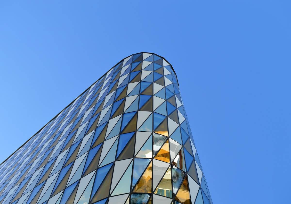 净赚1亿！英超“黑店”诞生：卖4主力重建 2连胜力压曼联曼城